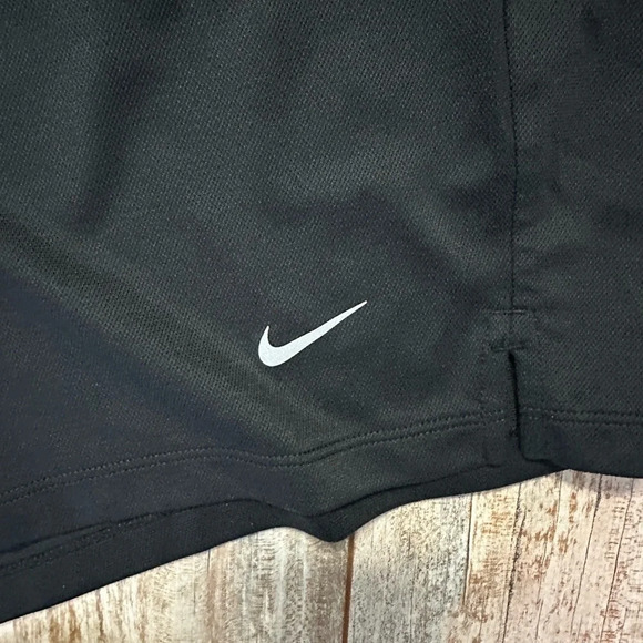 NWOT Women’s plus size Nike Dry Fit 5” black shorts , size 0x - Picture 3 of 4